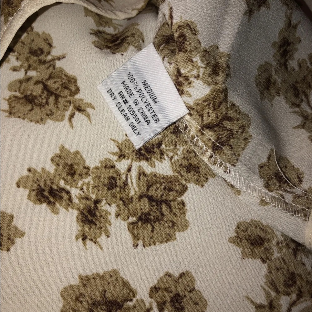 NWOT Double D Ranch Floral blouse 5th Ave Top Sz M. - Picture 5 of 14